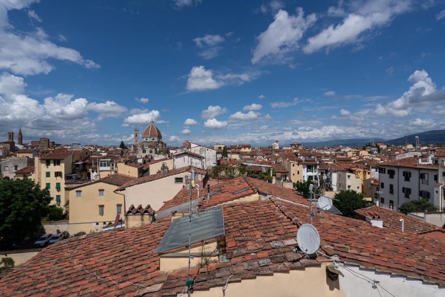 Puccini With Terrace Firenze
